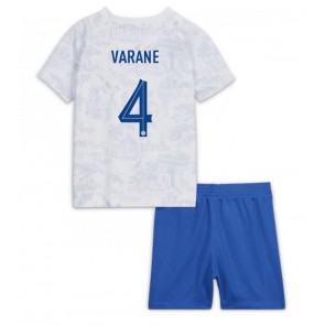 Francie Raphael Varane #4 Dětské Venkovní dres komplet MS 2022 Krátký Rukáv (+ trenýrky)